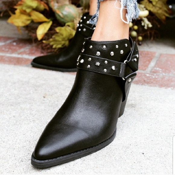 Shoes - 🚨//The Sequoia// Black patent leather Mule